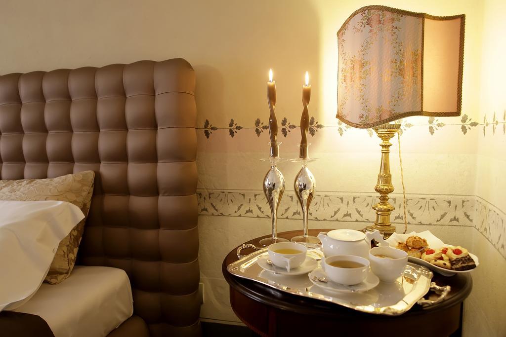 Residenza D'Epoca -Santa Caterina Bed & Breakfast Pisa Room photo